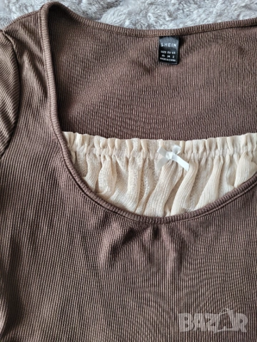 Дамска блуза , снимка 2 - Блузи с дълъг ръкав и пуловери - 53580643