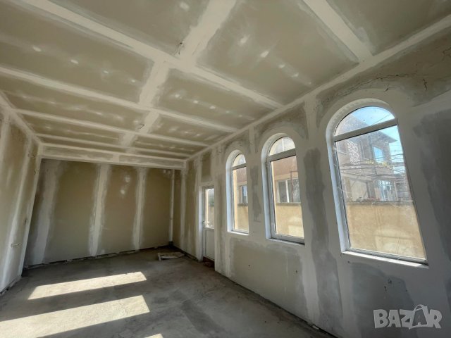 Продава жилищна сграда с търговски обекти, снимка 4 - Къщи - 40433969