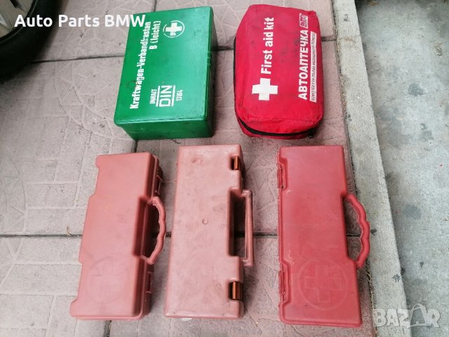 Авто Аптечка Триъгълник и Жилетка, снимка 6 - Аксесоари и консумативи - 43239582