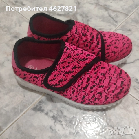 Детски спорни обувки номер 34