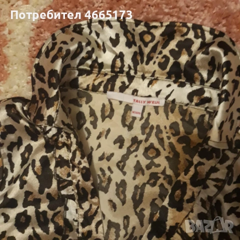 Дамски Топ черен с принт, снимка 3 - Корсети, бюстиета, топове - 53026469