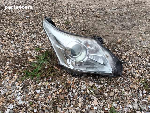 десен фар за тойота авенсис Т27 09 - 12 TOYOTA AVENSIS T27
