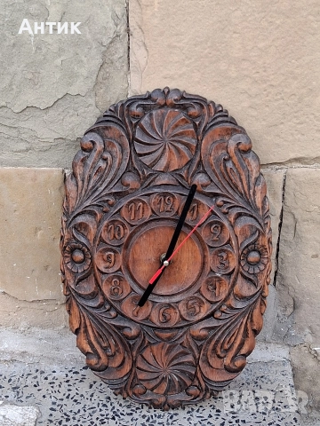 Много Красив Антикварен Стенен Часовник Дърворезба от Соца, снимка 6 - Антикварни и старинни предмети - 52708367