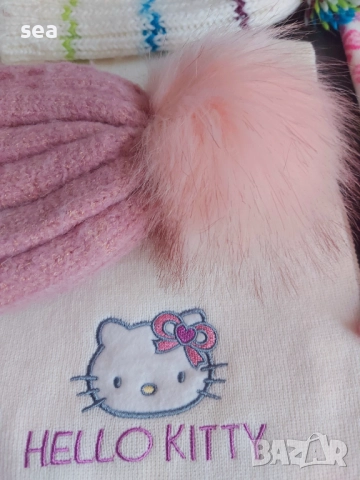 Голям зимен сет за момиченце 7-11 г., снимка 5 - Шапки, шалове и ръкавици - 52442234