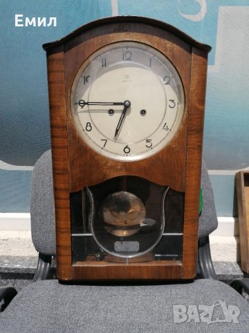 Колекционерски стенен часовник JUNGHANS 