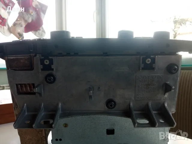 Volvo касетофон , снимка 3 - Радиокасетофони, транзистори - 48962571