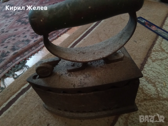 Стара ютия на въглища 51733, снимка 2 - Антикварни и старинни предмети - 52103934