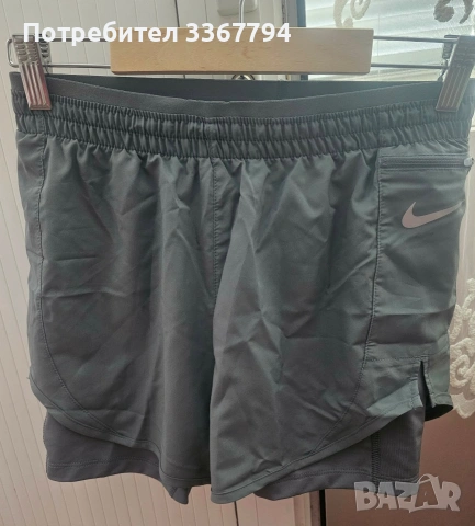 Оригинални къси панталонки с клин Nike 