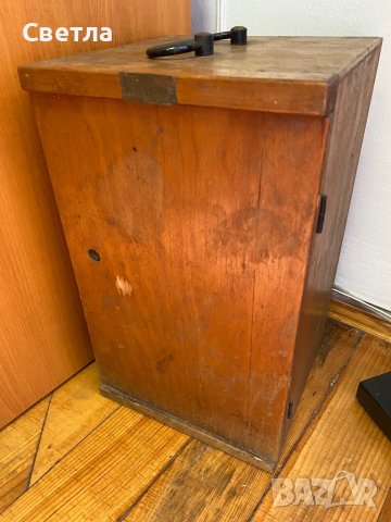 Стар микроскоп антикварен, снимка 6 - Антикварни и старинни предмети - 43076789