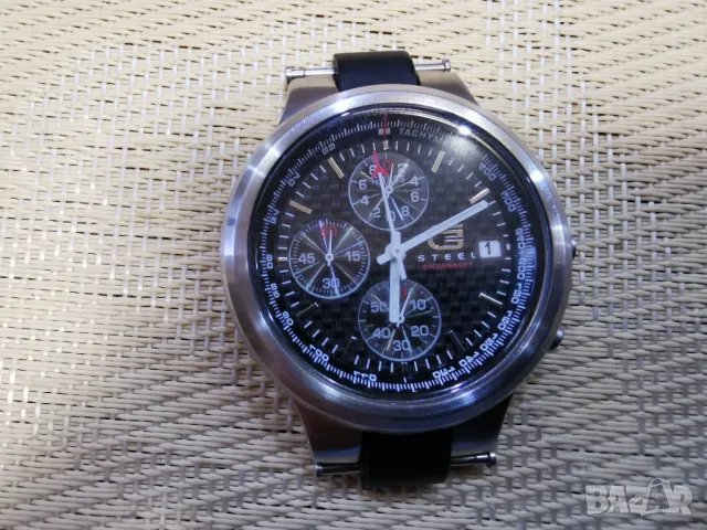 Часовник GUESS STEEL