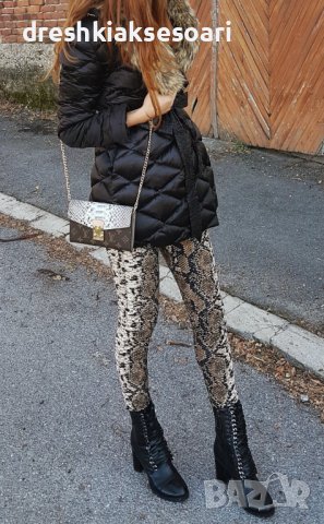 Клин панталон в змийски принт, снимка 1