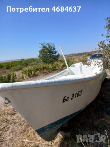 Продавам рибарска лодка, снимка 2 - Воден транспорт - 52856170