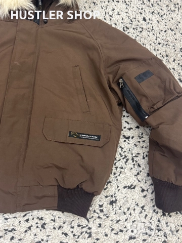 Дамско пухено яке CANADA GOOSE BOMBER JACKET.Размер XS, снимка 2 - Якета - 52655840