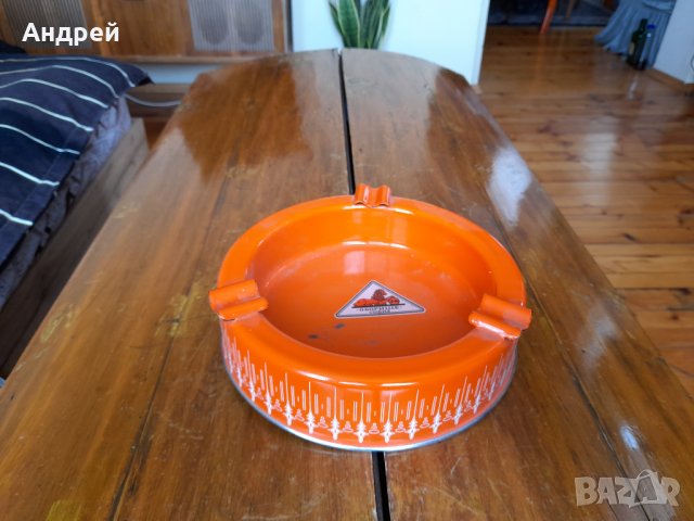 Стар емайлиран пепелник, снимка 2 - Други ценни предмети - 36792592