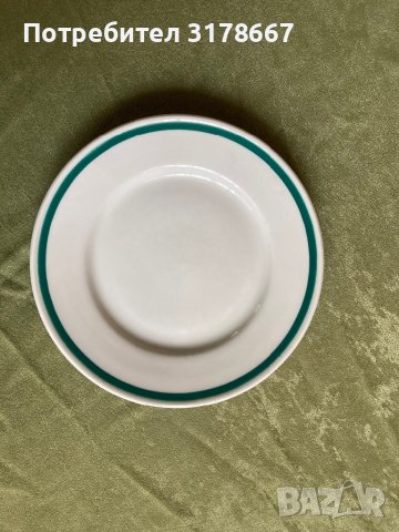 Порцеланова чиния, снимка 1 - Чинии - 40424950