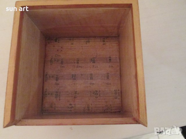 винтидж кутийка  в червено за бижута-hand made, снимка 12 - Подаръци за жени - 43303081