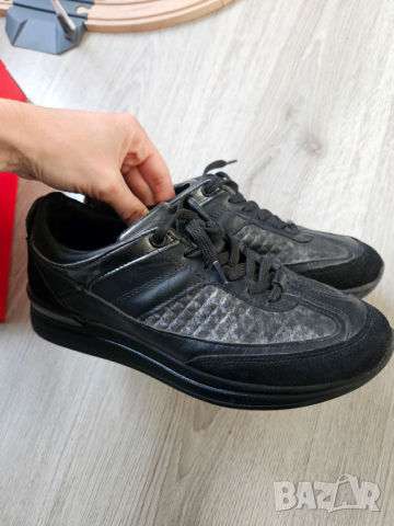 Дамски обувки български, естествена кожа ,като нови 36, снимка 5 - Дамски ежедневни обувки - 44861674