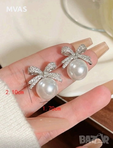 Нови коледни обеци топки перли с блестяща панделка, снимка 2 - Обеци - 52849813