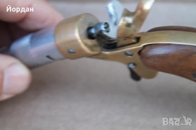 Пистолет ''Деринджър'' , снимка 12 - Други ценни предмети - 52711735