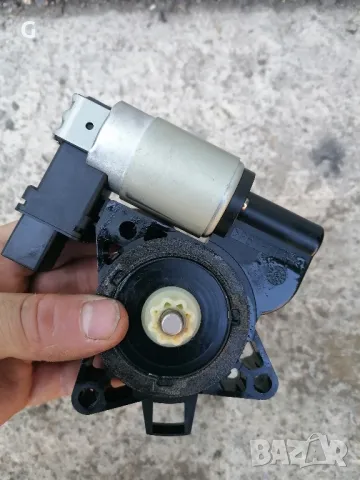 Моторче Ел. Стъкло Мазда 6 , снимка 4 - Части - 49372826