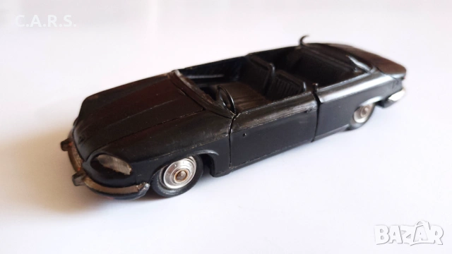 PANHARD 24BT N5 MADE IN USSR TBILISI PLASTIC 1:43, снимка 2 - Колекции - 53453490