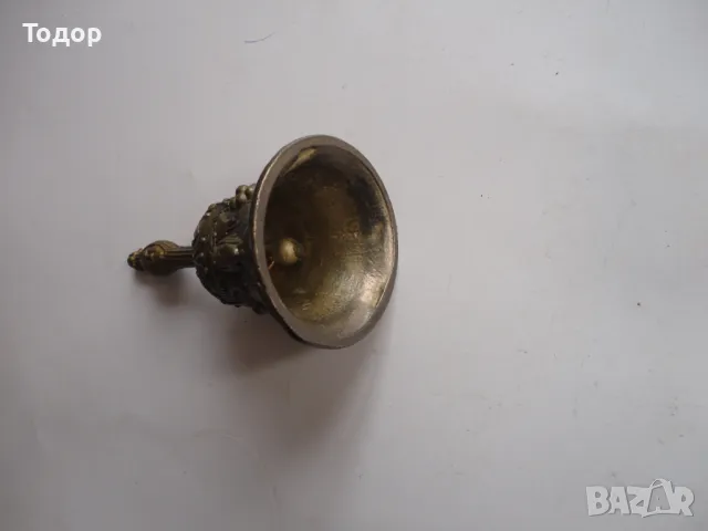 Невероятна бронзова камбана звънец , снимка 4 - Антикварни и старинни предмети - 49148264