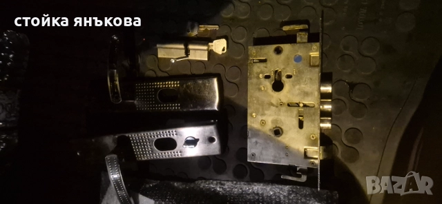 Продавам брава патрон и дръжки, снимка 14 - Интериорни врати - 52348656