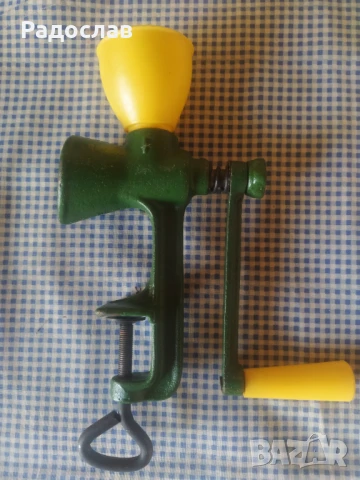 стара мелачка за подправки , снимка 2 - Други - 50802283