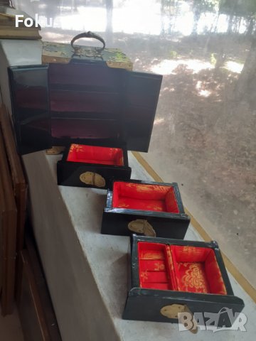 Стара лакова кутия за бижута с интарзии от седеф - Красота, снимка 5 - Антикварни и старинни предмети - 37982294