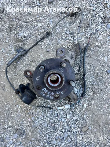 Шенкел главина предна лява за Тойота Авенсис T25. 2.0 D-4D.126кс.5Х100, снимка 2 - Части - 47503155