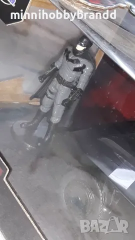 BATMAN & BATMANMOBILE 1.24   JADA  TOP TOP  TOP  MODEL. , снимка 3 - Колекции - 47675917