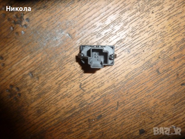 Копче за стъклоповдигач-Форд Мондео мк3