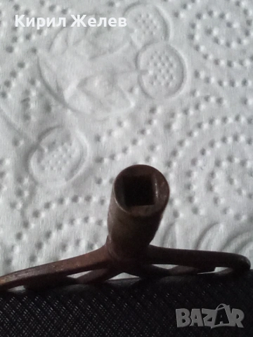 Ключ за стенен часовник 53351, снимка 7 - Антикварни и старинни предмети - 53137513