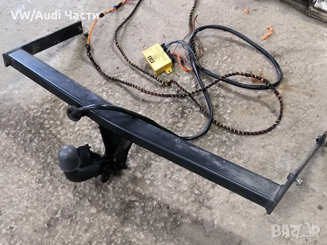 Оригинален теглич за Голф 5 Пасат Туран VW Golf 5 Passat Touran с модул инсталация болтове, снимка 2 - Части - 50450503