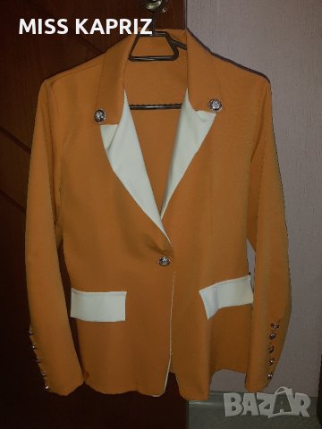 Дамско сако, снимка 3 - Сака - 43850600