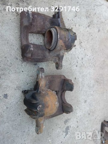 Предни спирачни апарати брой 30лв за Пежо 207 1.6 HDI 90k.с2008г хечбег, снимка 1