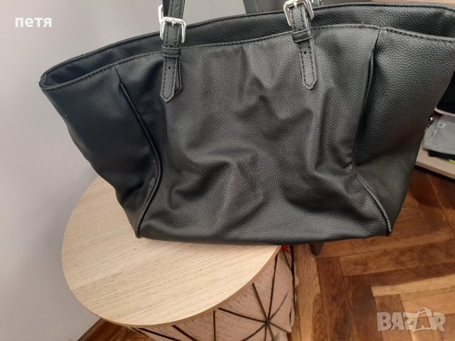 Дамска черна чанта , снимка 3 - Чанти - 39361034