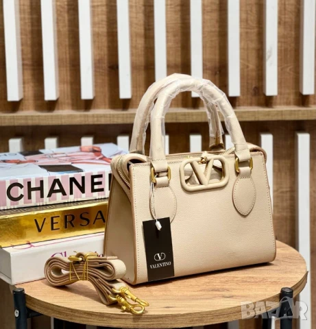 чанти valentino garavani , снимка 8 - Чанти - 50674642