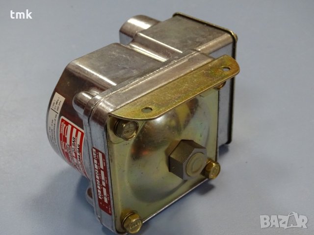 пресостат DELAVAL Barksdale D2T-D150SS, снимка 6 - Резервни части за машини - 33340439