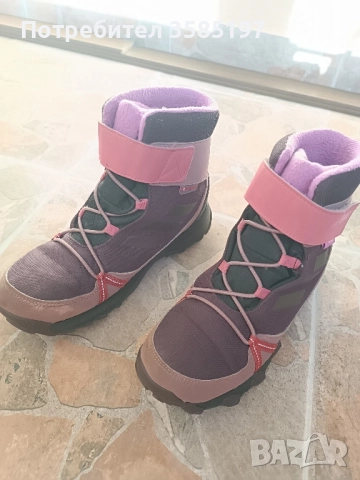 Детски ботуши Adidas, снимка 4 - Детски боти и ботуши - 52372354