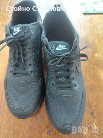 Маратонки NIKE - 44 номер