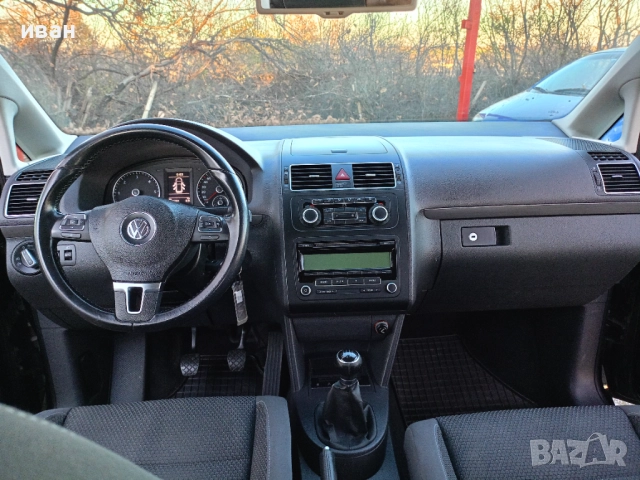 Туаран 1.6/105кс*клима*темпомат*, снимка 11 - Автомобили и джипове - 50366529