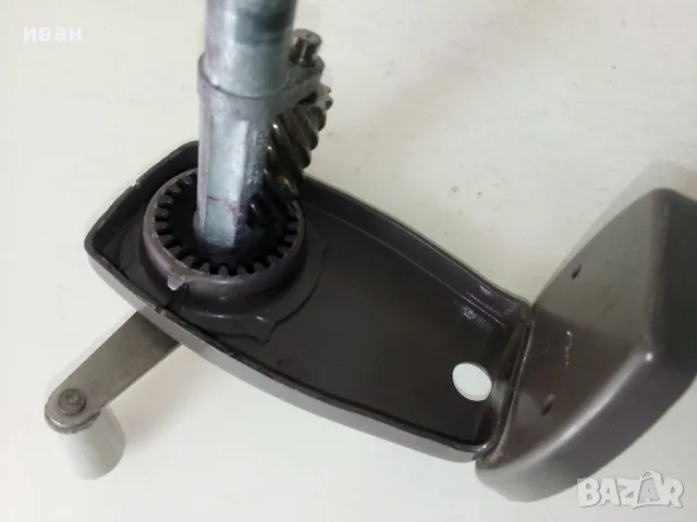 Стара настолна острилка, снимка 6 - Антикварни и старинни предмети - 50393030