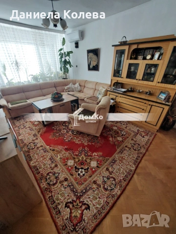 Тухлен, висок първи етаж до МГ, снимка 2 - Етаж от къща - 51091037