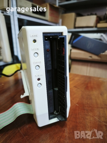 Винтидж флопи OKI ,външно 5.25" , снимка 3 - Антикварни и старинни предмети - 52919956