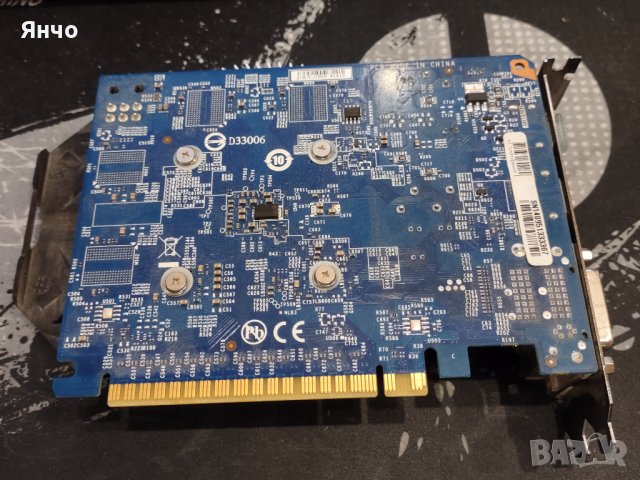 Видеокарта GIGABYTE GTX 750 OC 1GB, снимка 3 - Видеокарти - 44119407