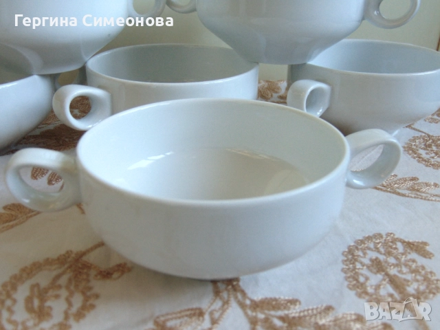 Порцеланови купи с дръжки