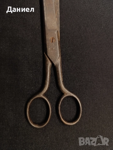 Стара шивашка ножица, снимка 3 - Антикварни и старинни предмети - 51628972