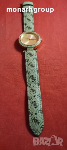 Дамски часовник GUESS W1230L2, снимка 4 - Дамски - 39318558