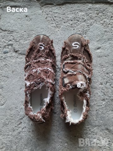 Дамски маратонки от плат